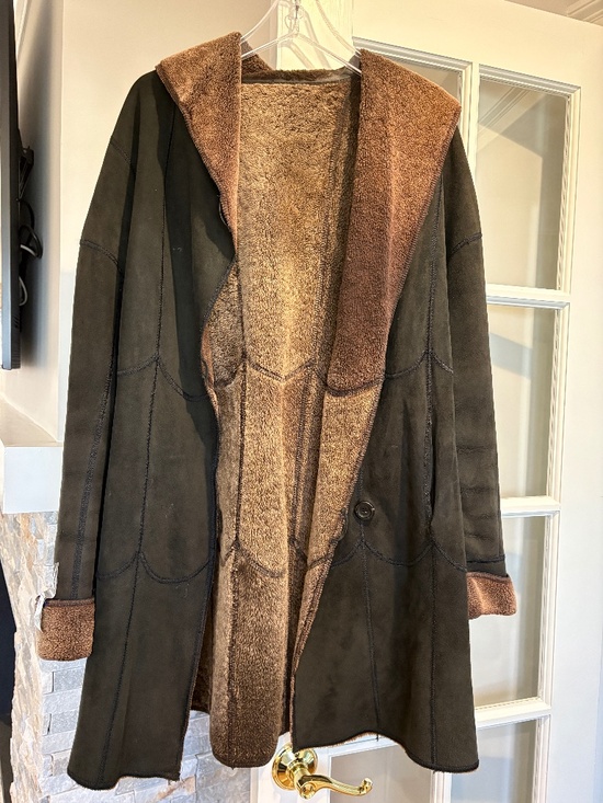 Jackets & Blazers - Vintage Shearling Sheepskin Coat – Black and Brown | Cozy Luxe